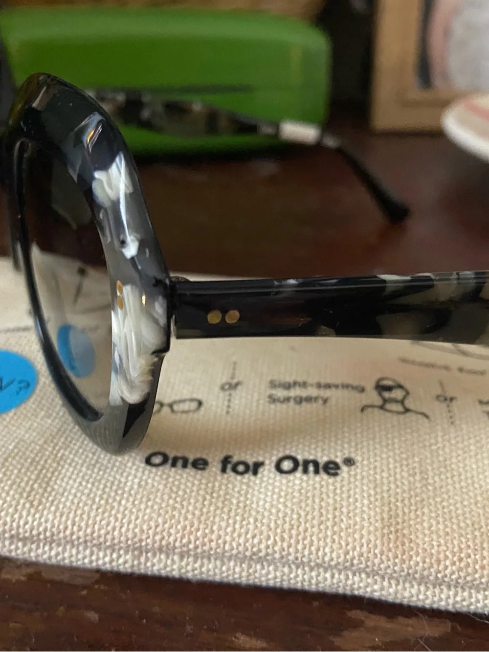 Toms Black Round Women's Sunglasses with Smoke Lenses